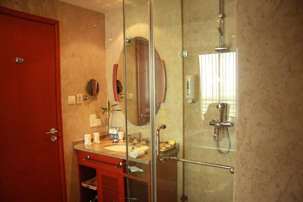 Runyang Huanlong Hotel Zhenjiang  Exterior foto