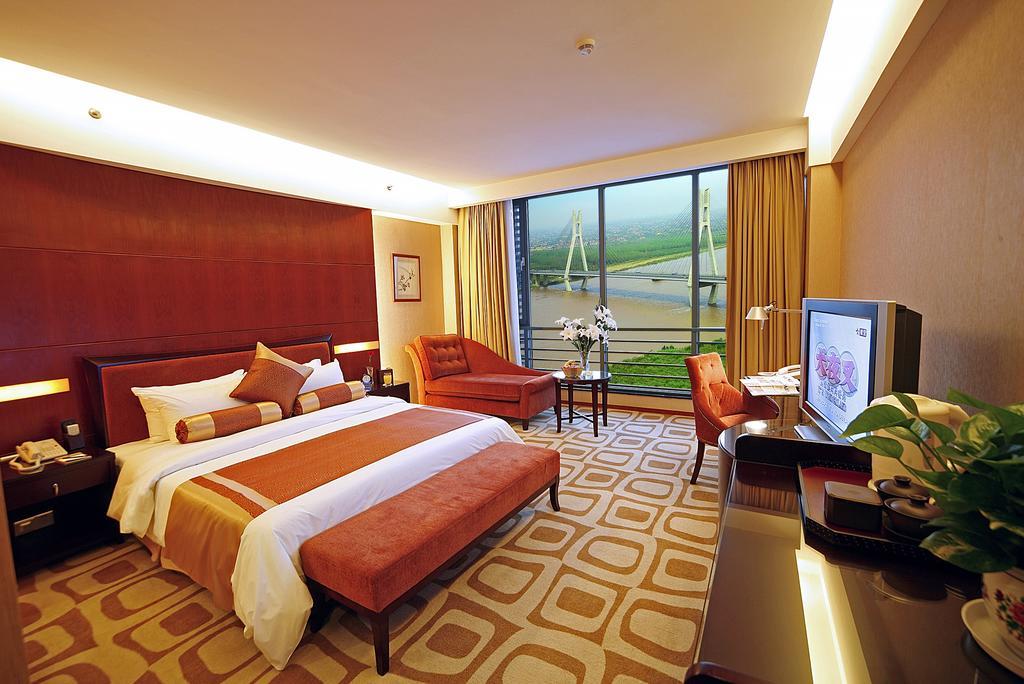 Runyang Huanlong Hotel Zhenjiang  Exterior foto